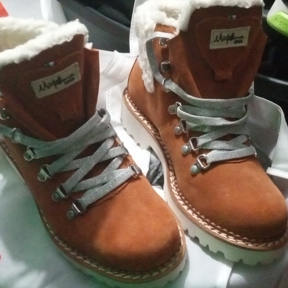 - Montelliana Boot - Picture 8 of 8